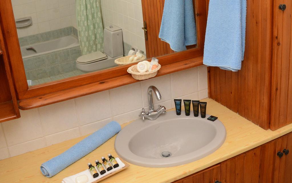 Amarakos Guesthouse Λειτουργεί Υπό Νέα Διεύθυνση Kato Akourdalia Eksteriør bilde